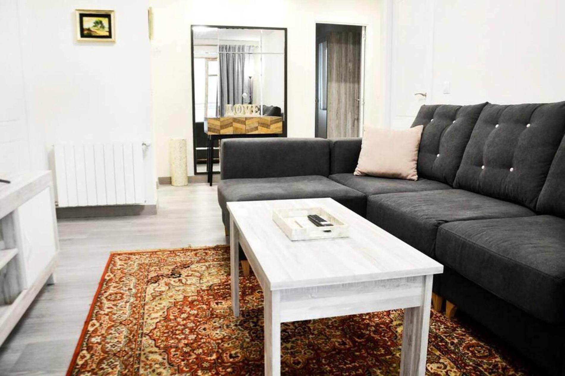 Apartamento Nuevo De 3 En Calle Alta