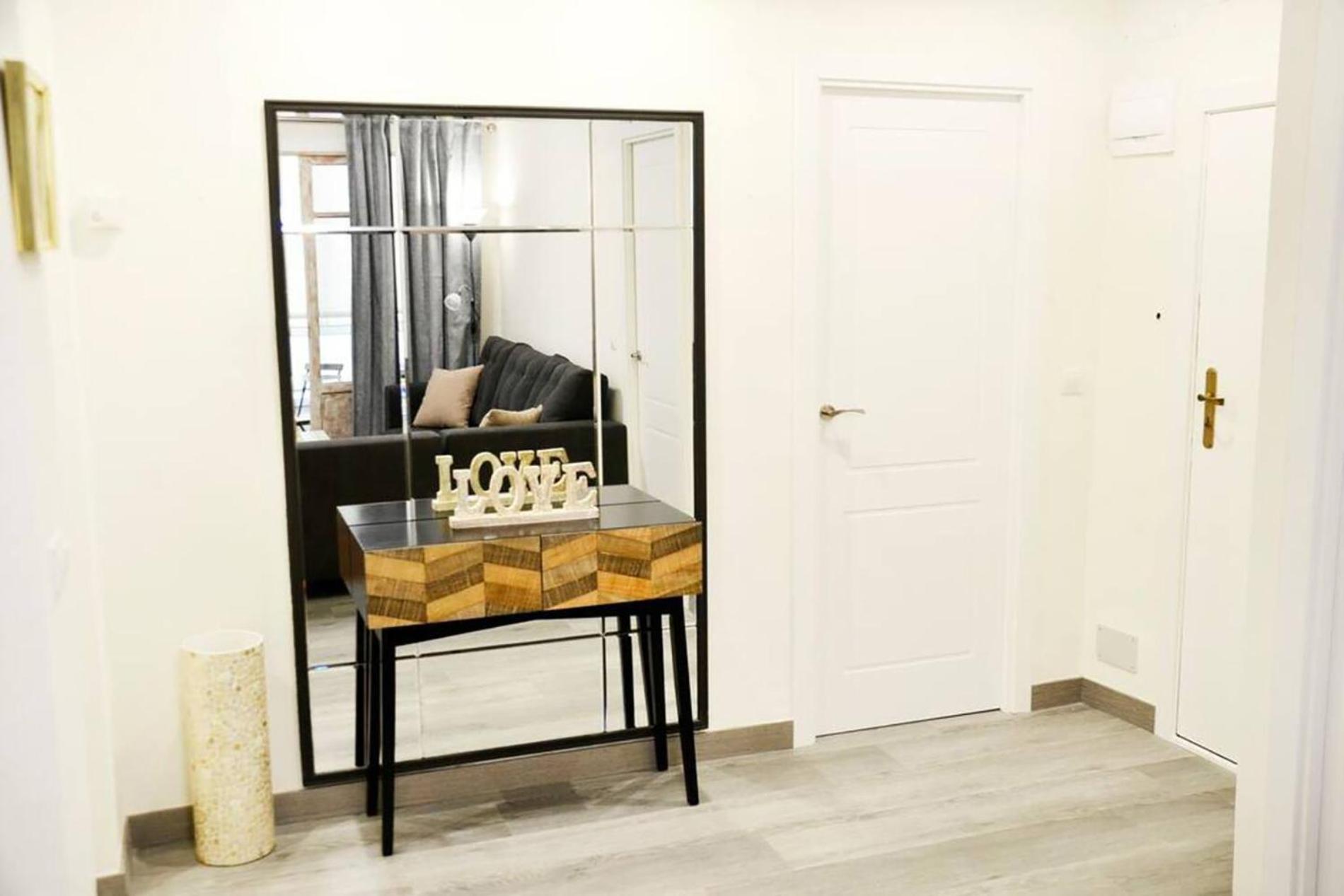 Nuevo De 3 En Calle Alta Apartamento *