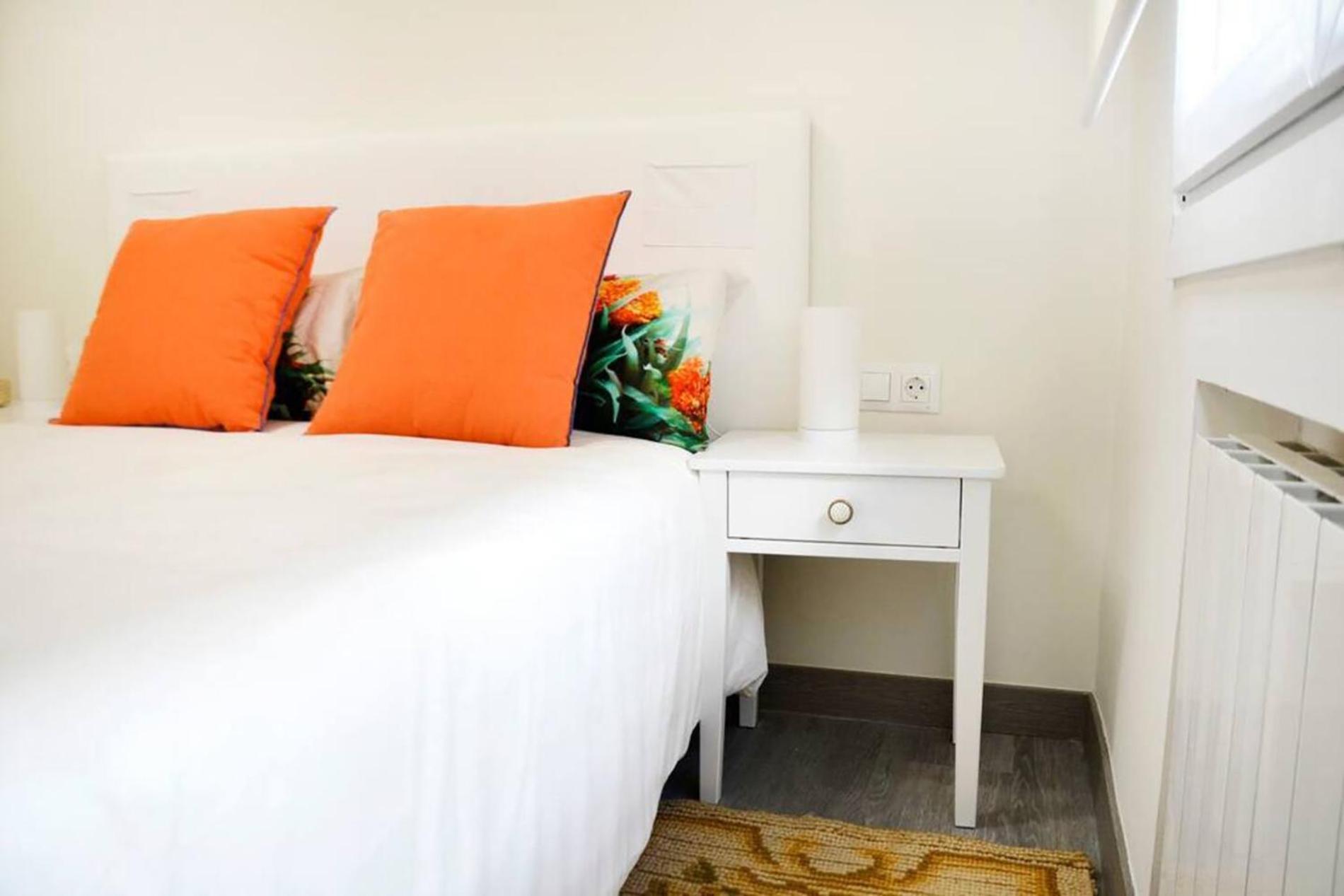 Nuevo De 3 En Calle Alta Apartamento