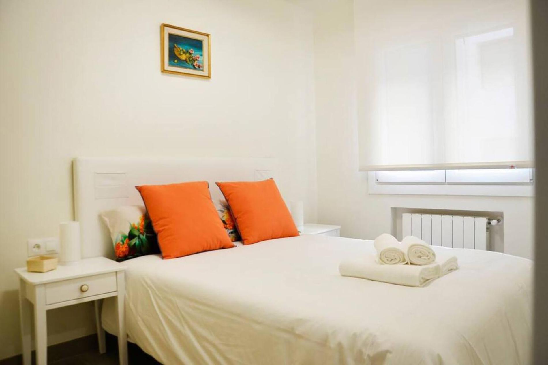 Nuevo De 3 En Calle Alta Appartement